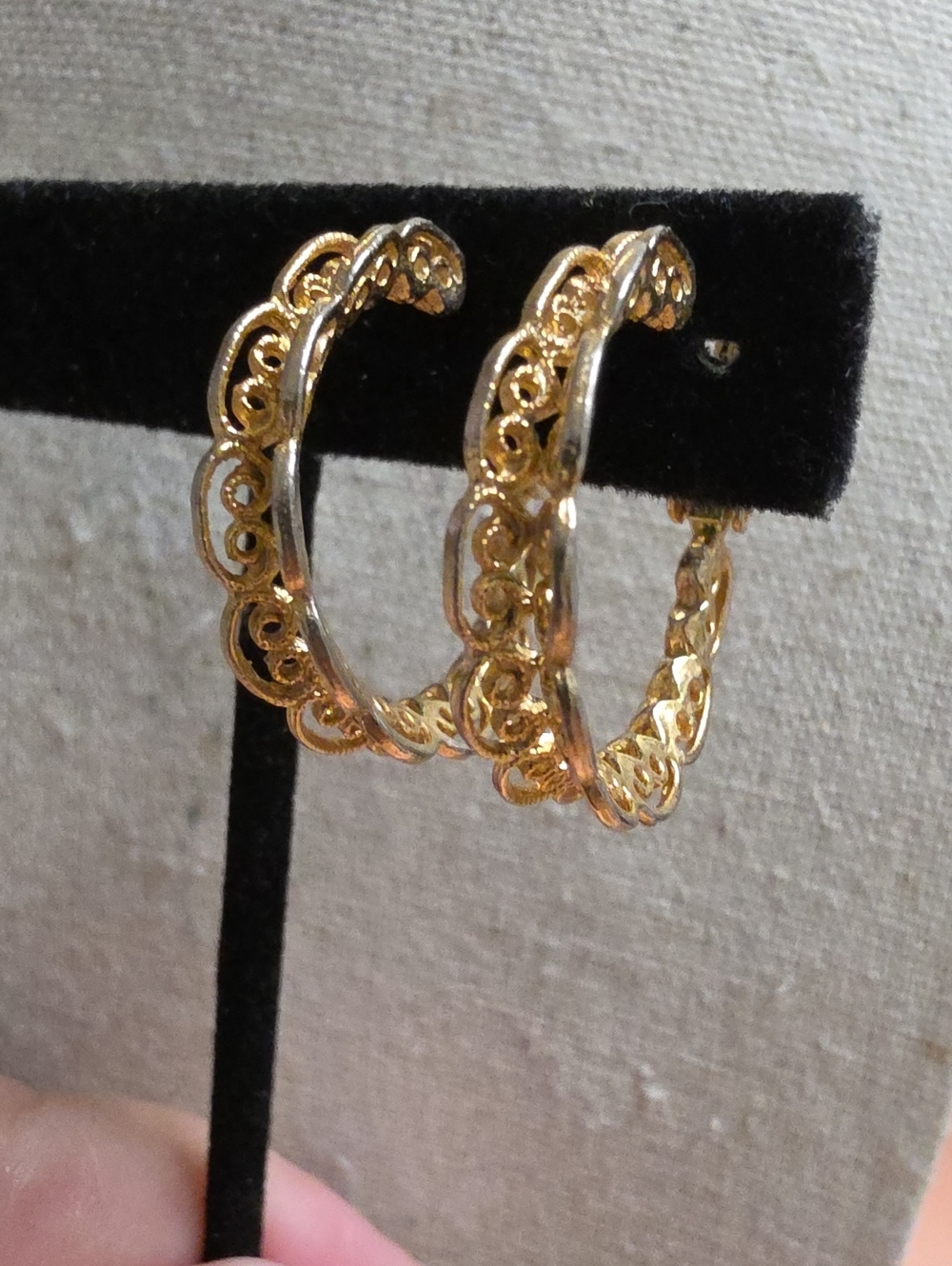 Vintage Napier Goldtone Filigree Hoop Screwback Earrings